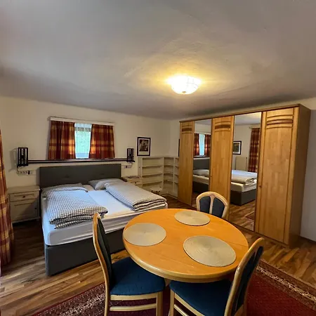 アパート Mit Gartenterrasse *